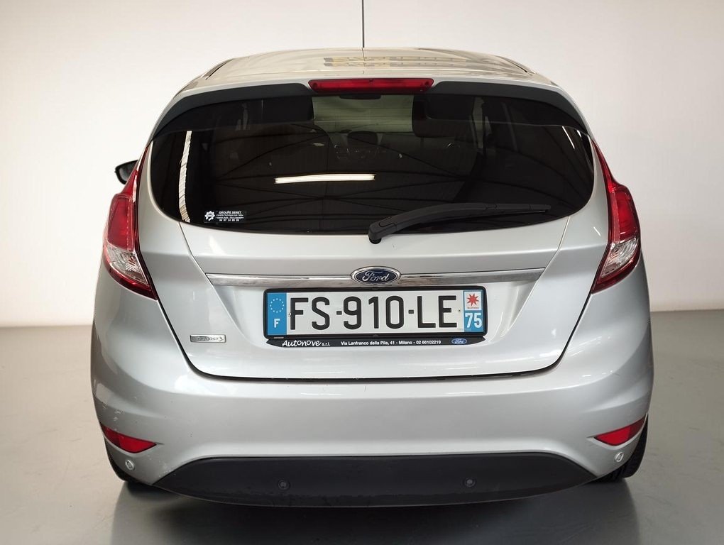 Ford Fiesta - Photo 5