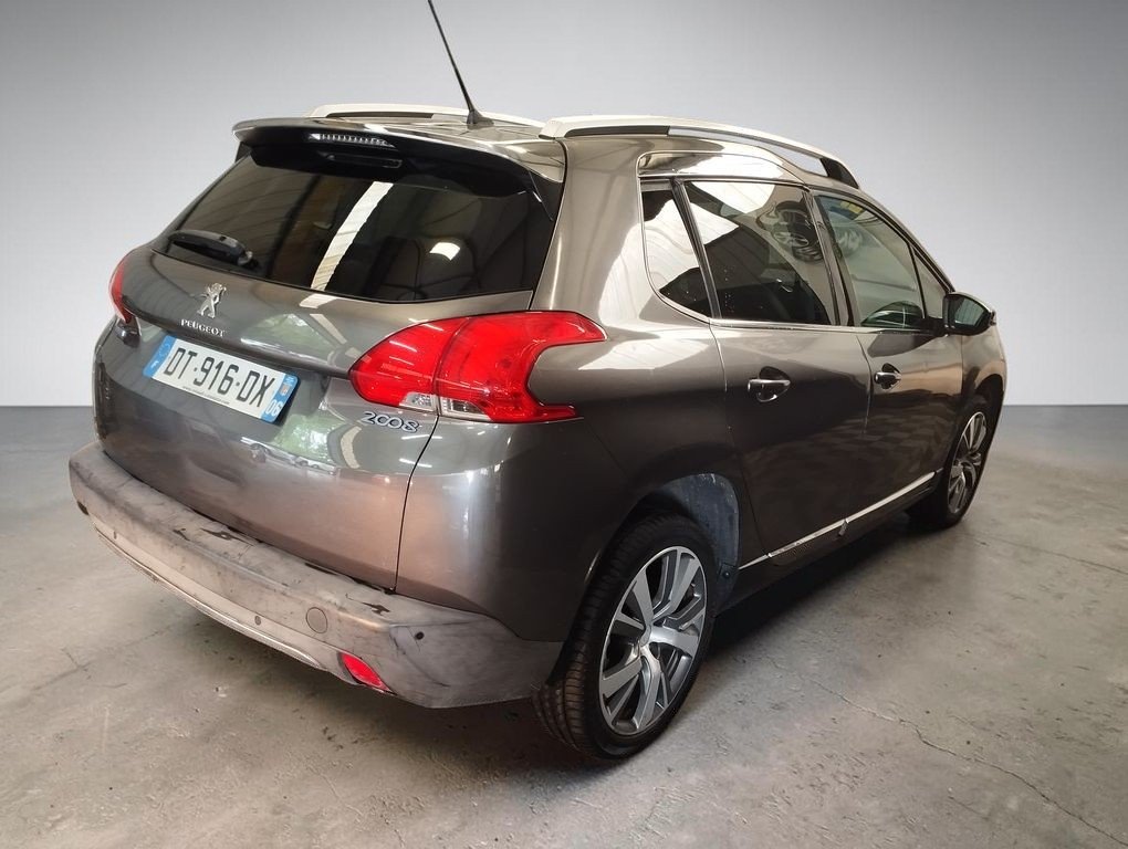 Peugeot 2008 - Photo 2