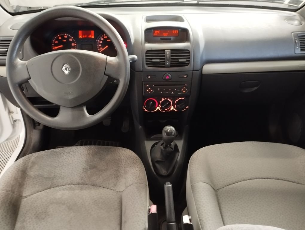 Renault Clio - Photo 3