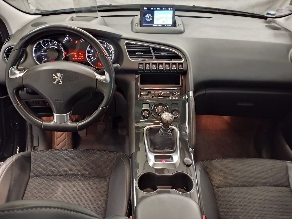 Peugeot 3008 - Photo 3
