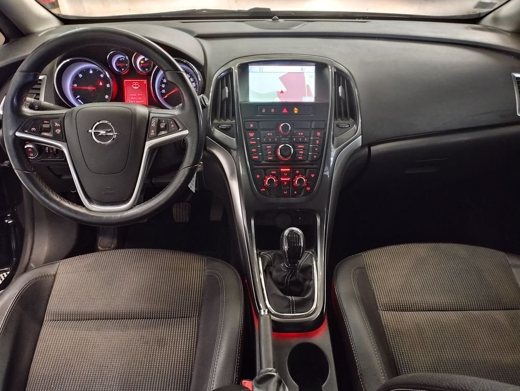 Opel Astra - Photo 3