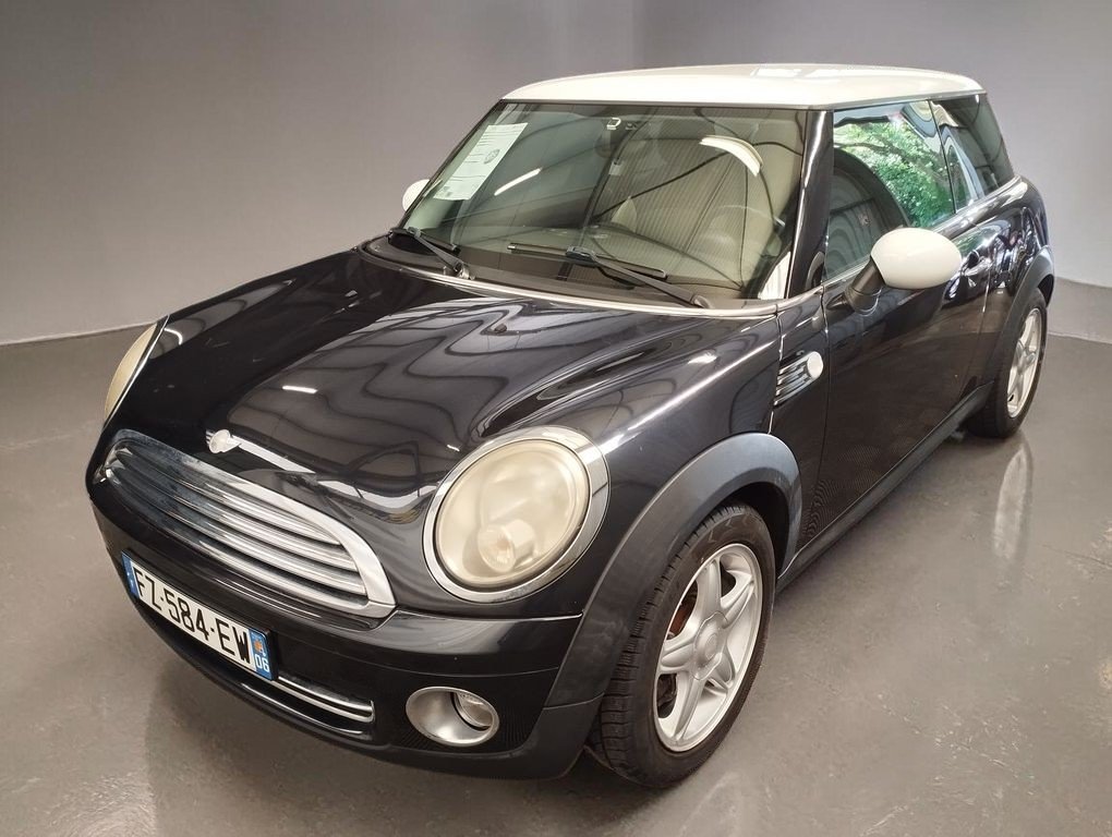 Mini Cooper - Photo 1