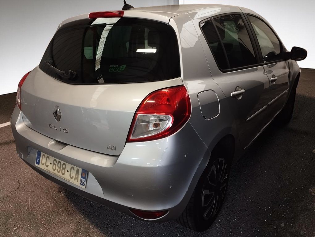 Renault Clio - Photo 2