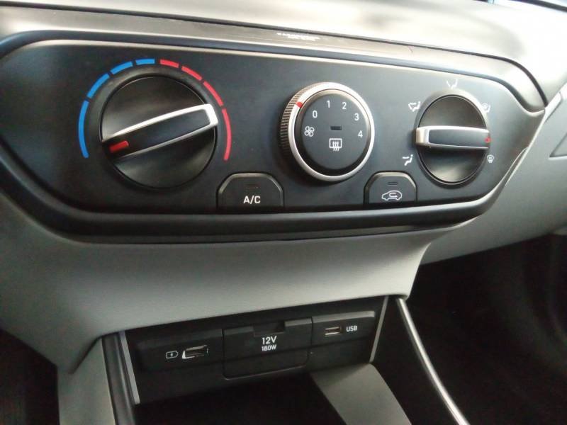Hyundai i20 - Photo 28
