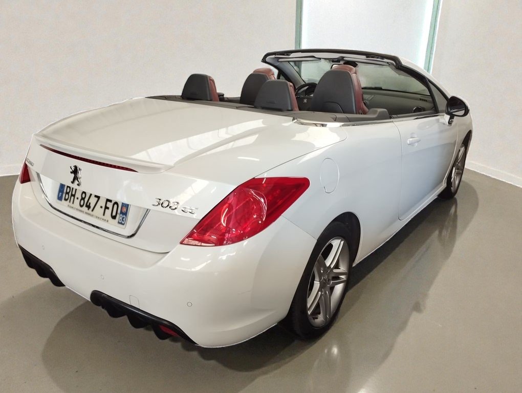 Peugeot 308 CC - Photo 2