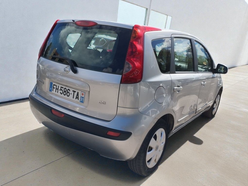 Nissan Note - Photo 2
