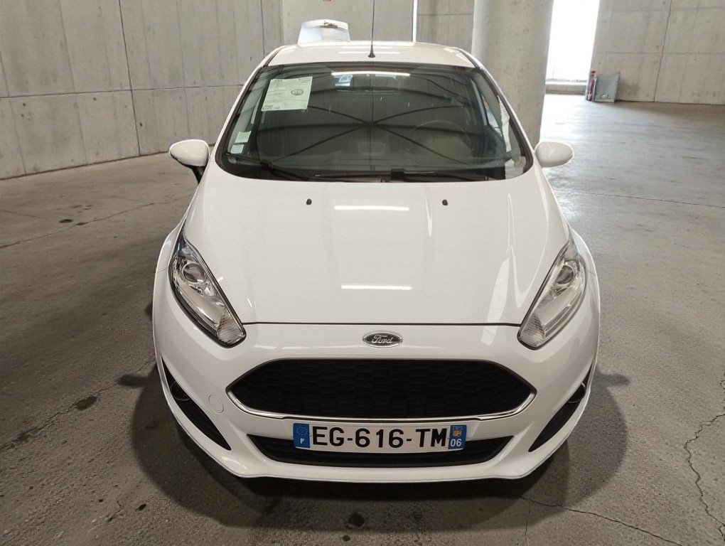 Ford Fiesta - Photo 4