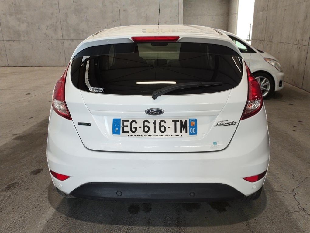 Ford Fiesta - Photo 5