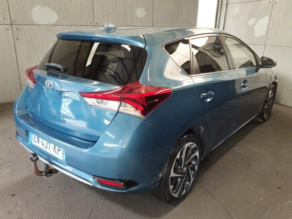 Toyota Auris - Photo 2