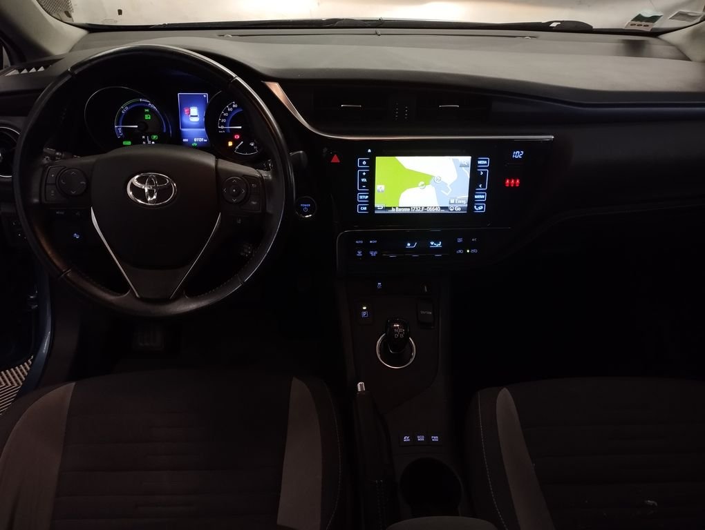 Toyota Auris - Photo 3