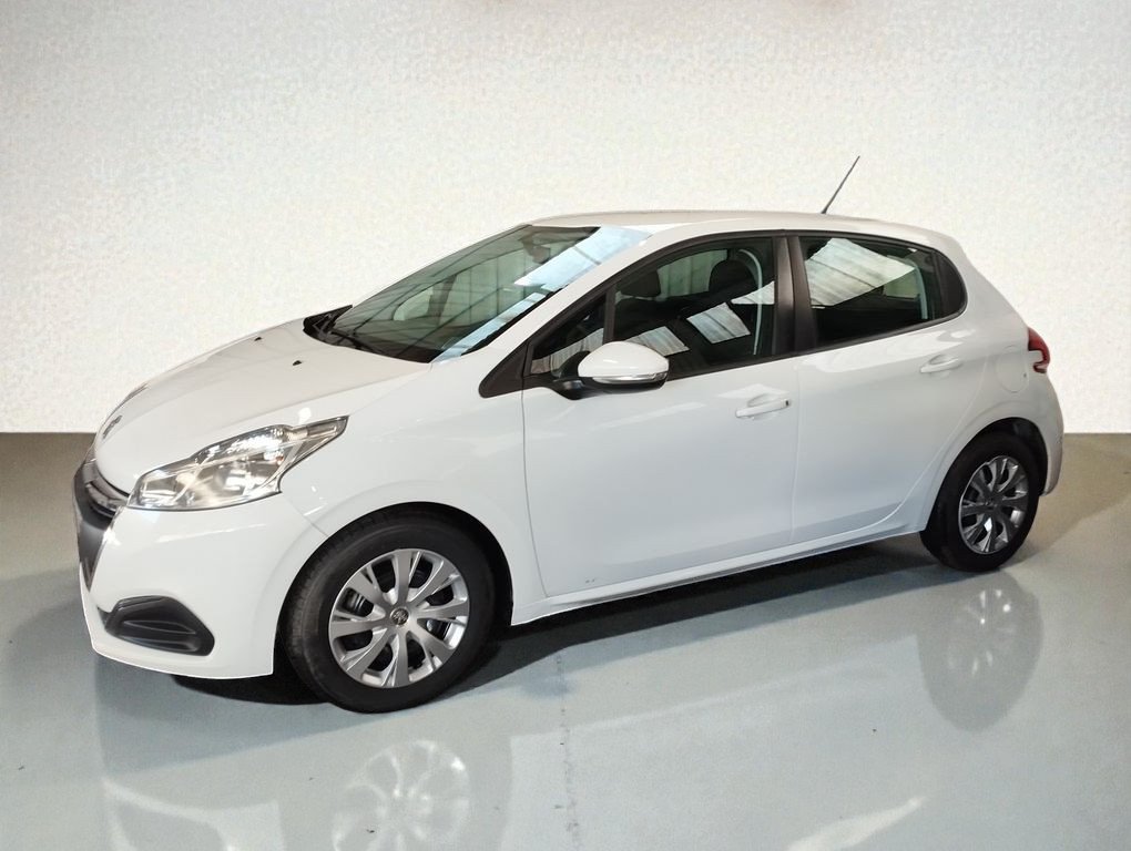 Peugeot 208 affaire - Photo 6