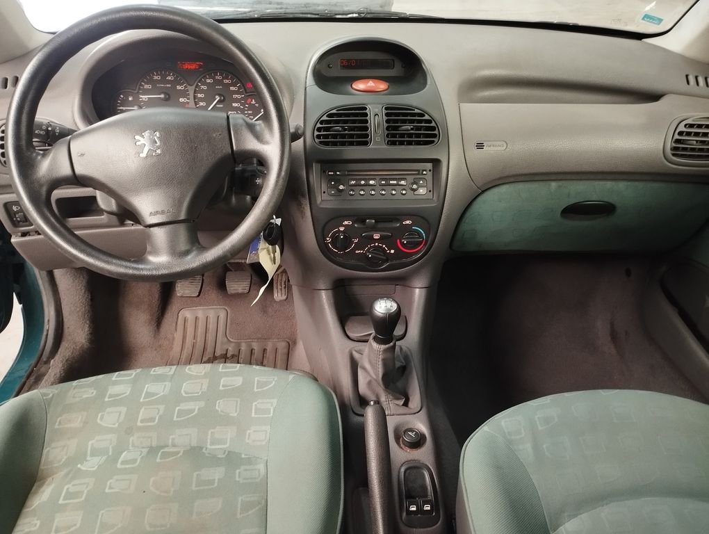 Peugeot 206 - Photo 3