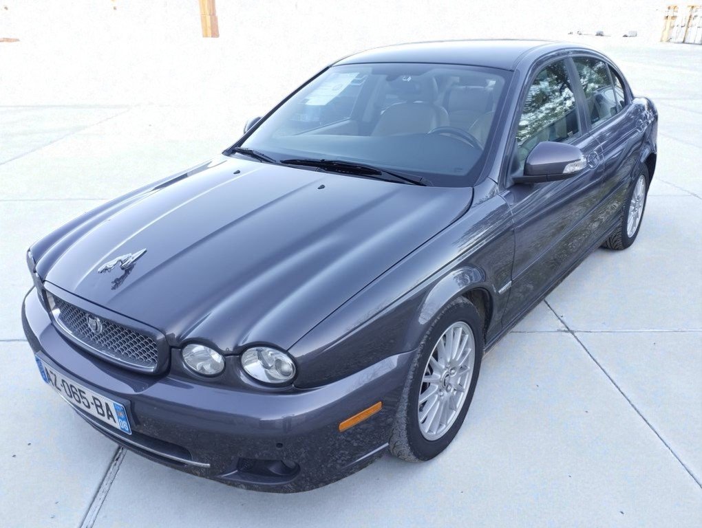 Jaguar X-Type