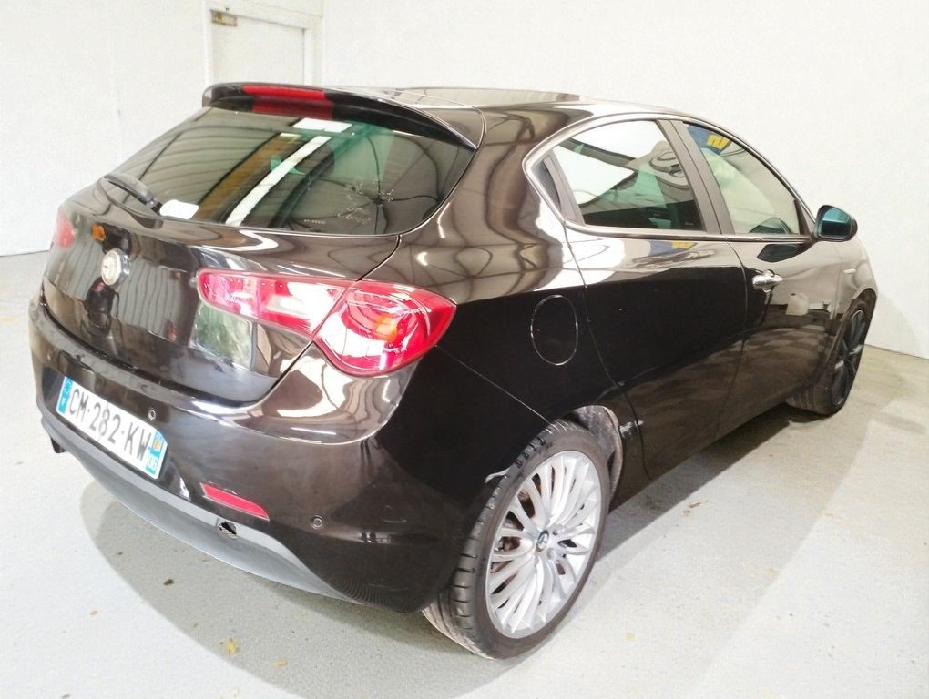 Alfa Romeo Giulietta - Photo 2