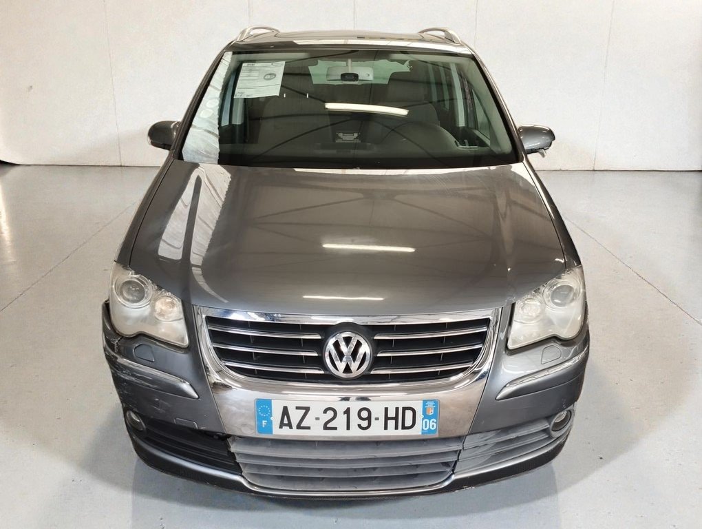 Volkswagen Touran - Photo 4