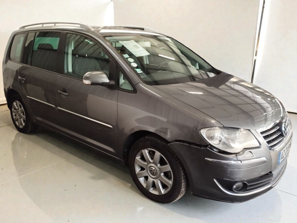 Volkswagen Touran - Photo 7