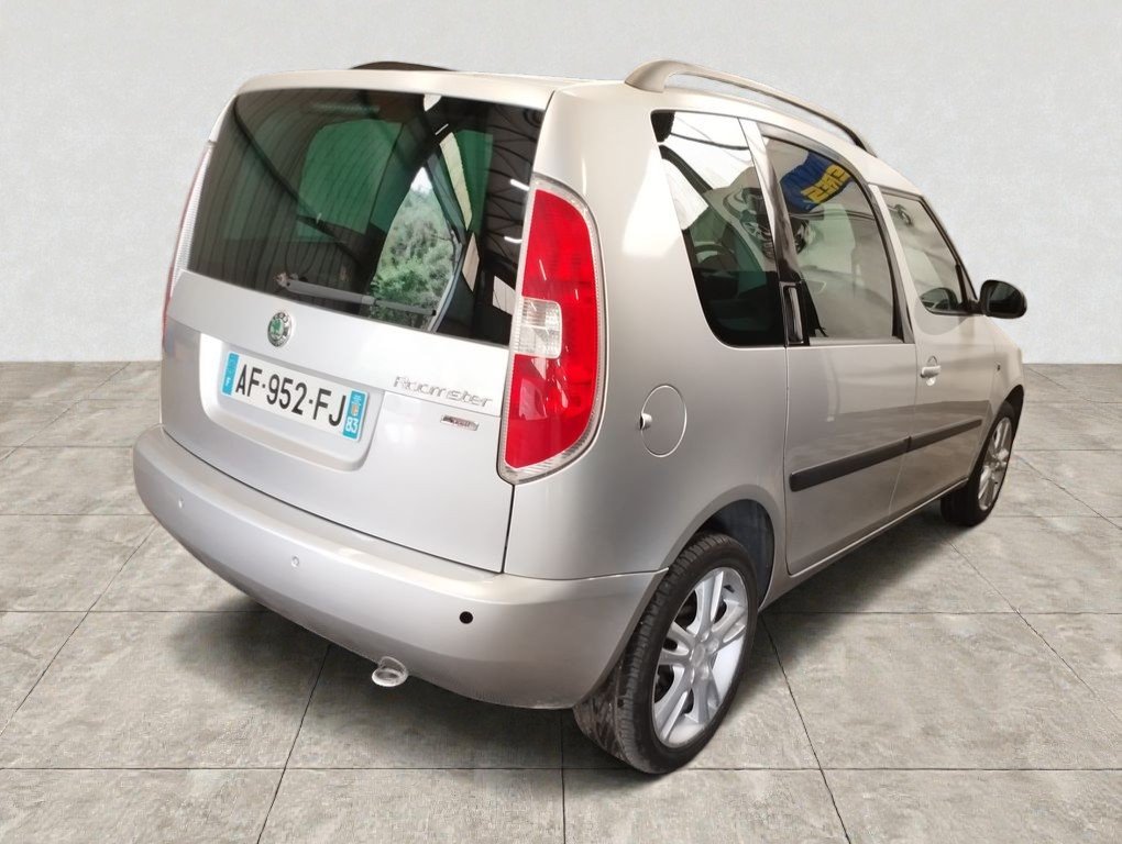Skoda Roomster - Photo 2
