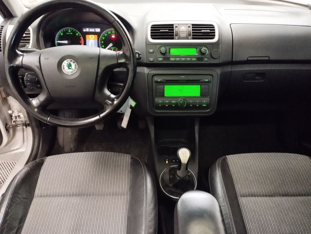 Skoda Roomster - Photo 3