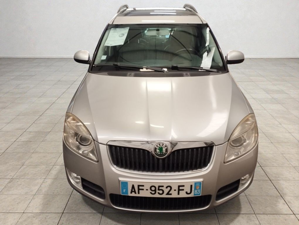 Skoda Roomster - Photo 4