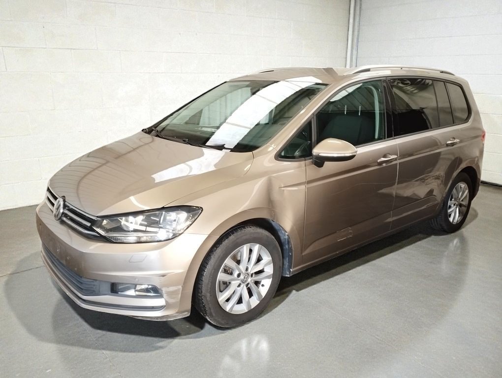 Volkswagen Touran - Photo 6