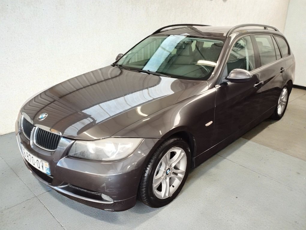 BMW 318d - Photo 1