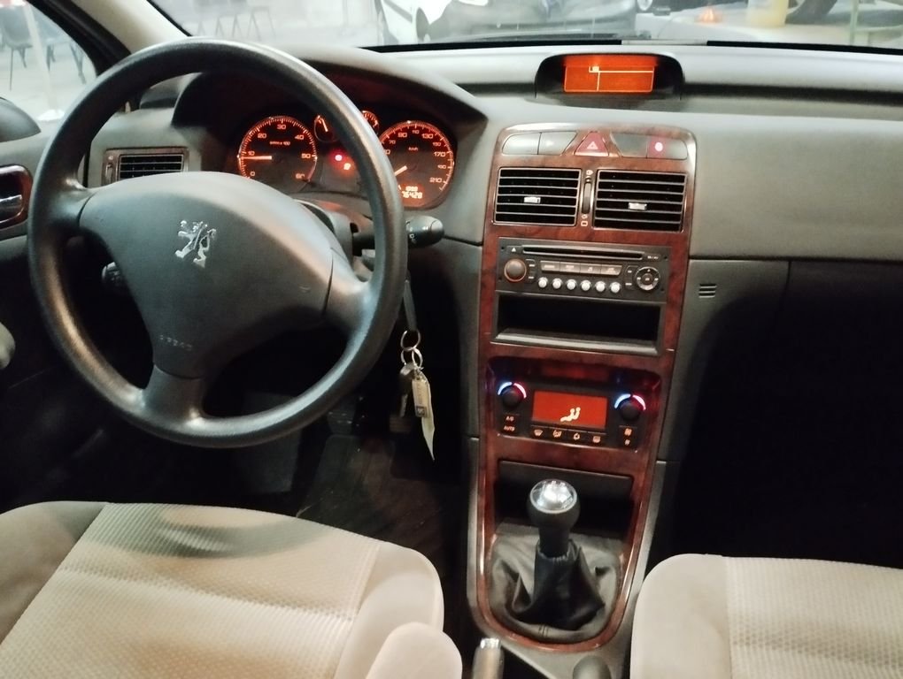 Peugeot 307 - Photo 3