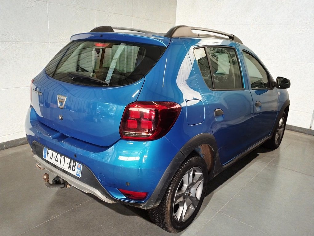 Dacia Sandero - Photo 2