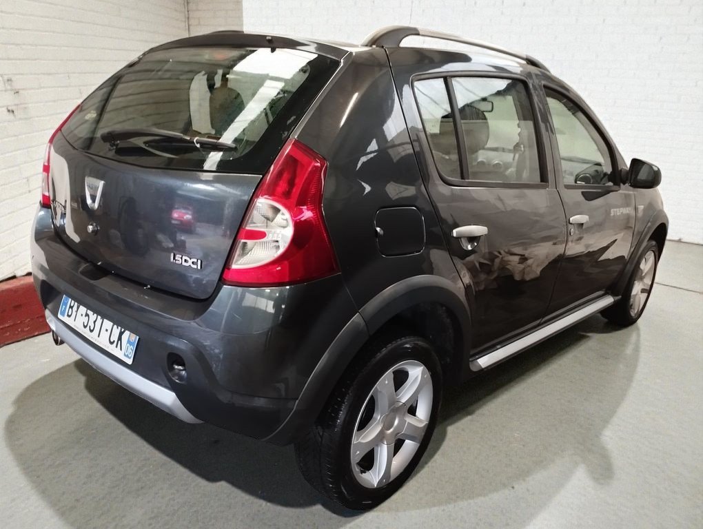 Dacia Sandero - Photo 2