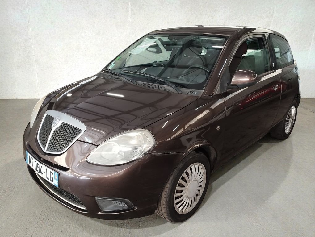Lancia Ypsilon