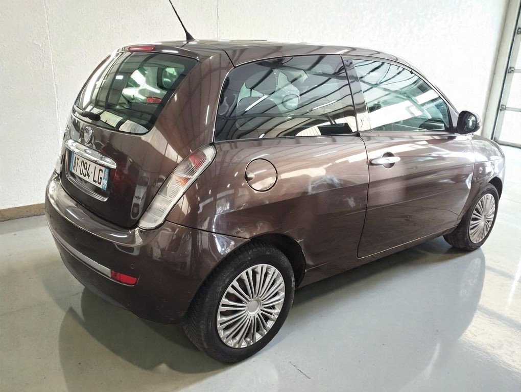 Lancia Ypsilon - Photo 2