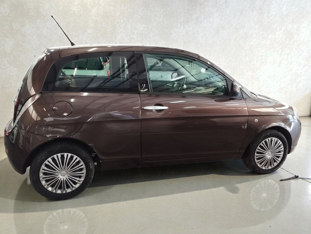 Lancia Ypsilon - Photo 7