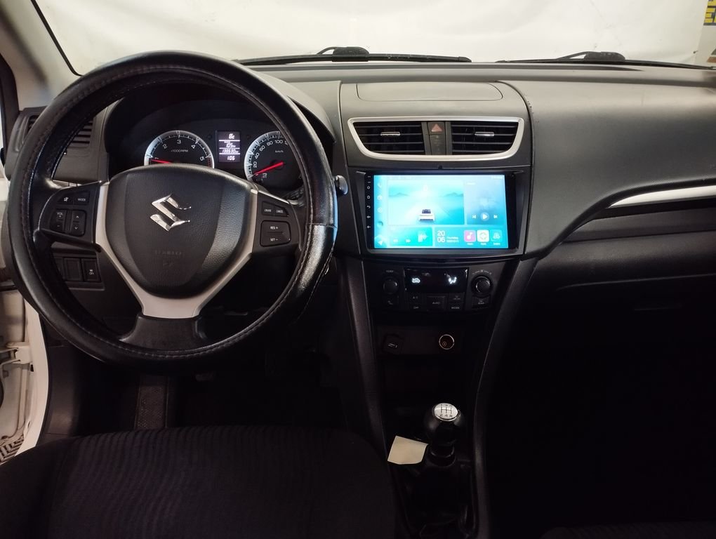 Suzuki Swift - Photo 3