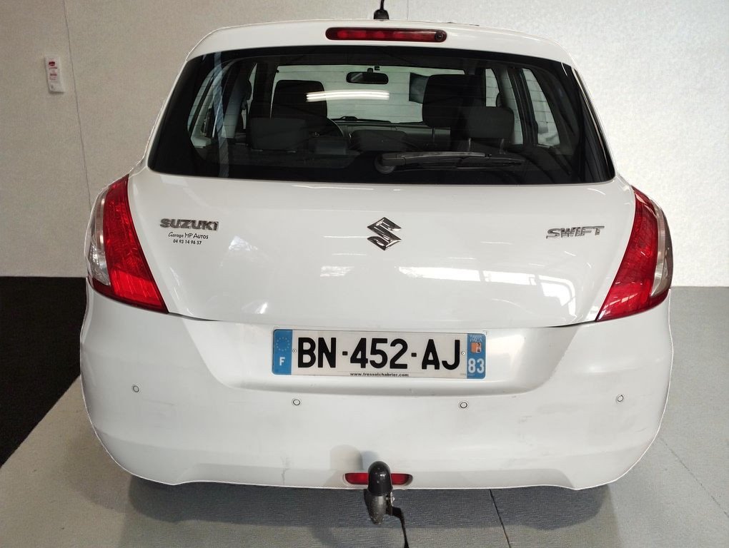 Suzuki Swift - Photo 5