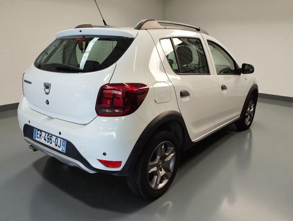 Dacia Sandero - Photo 2