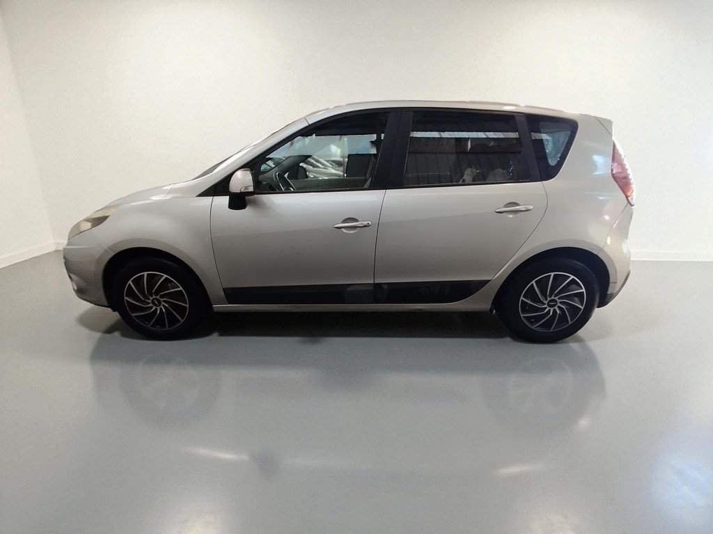 Renault Scénic - Photo 6
