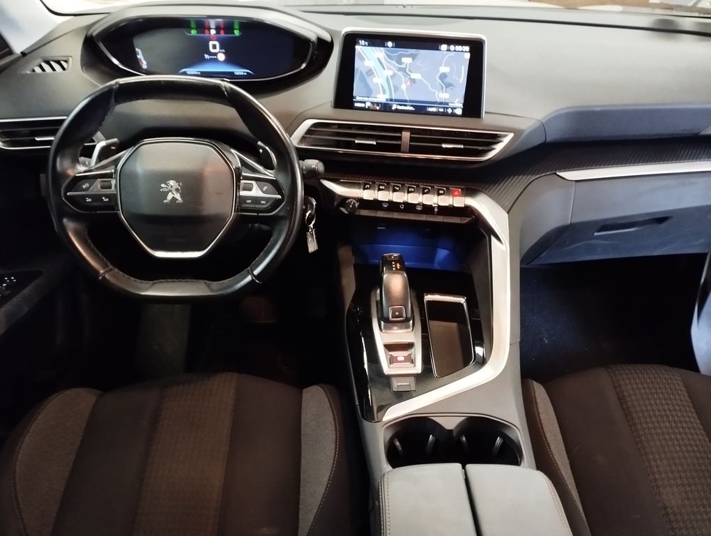 Peugeot 3008 - Photo 3