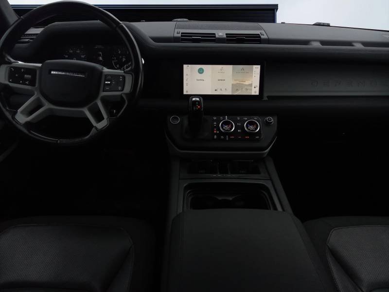 Land Rover Defender - Photo 11