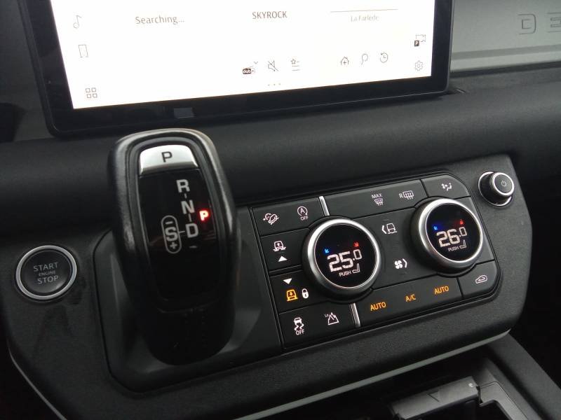 Land Rover Defender - Photo 29
