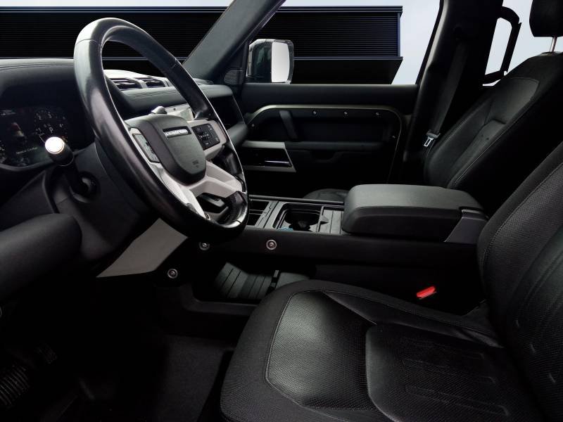 Land Rover Defender - Photo 10