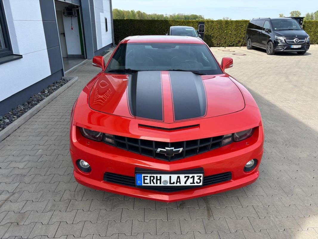 Chevrolet Camaro - Photo 2