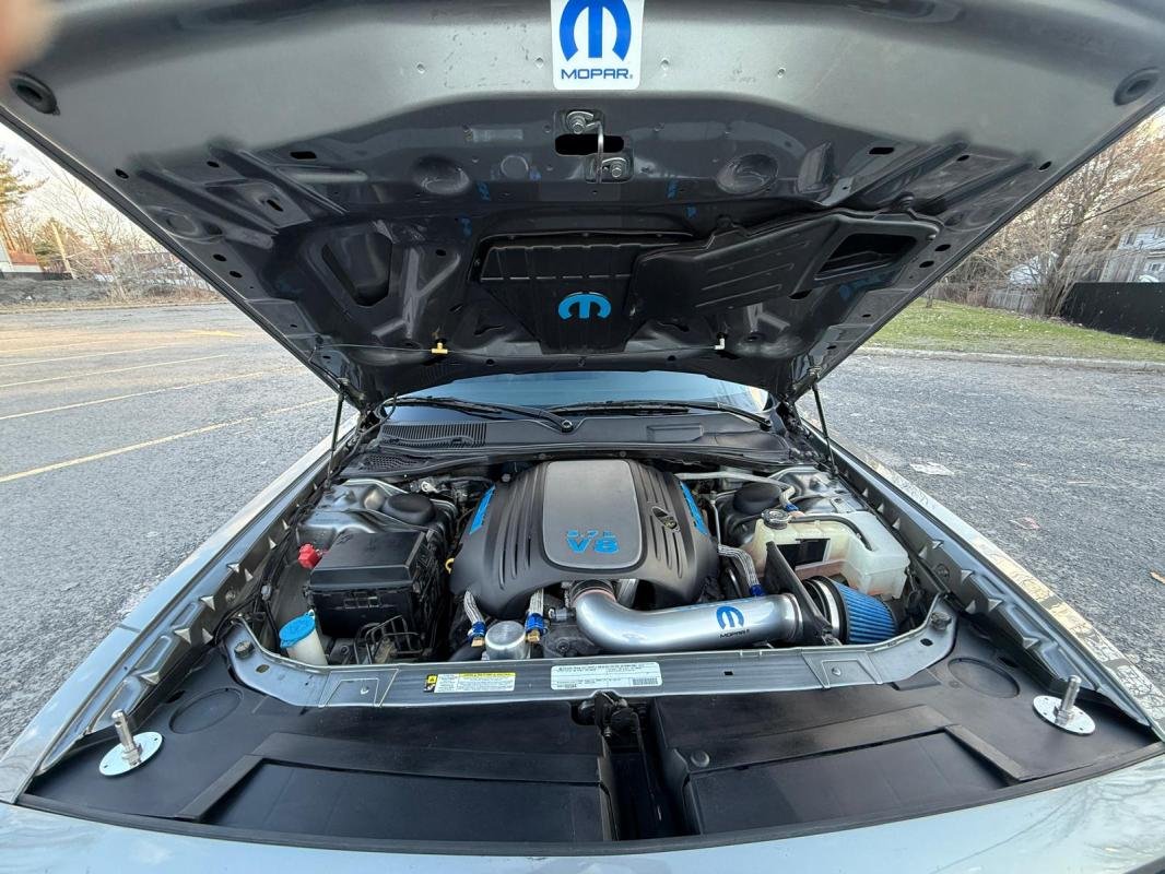 Dodge Challenger - Photo 14