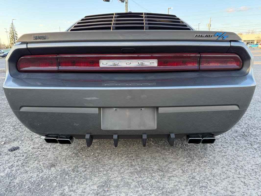 Dodge Challenger - Photo 7
