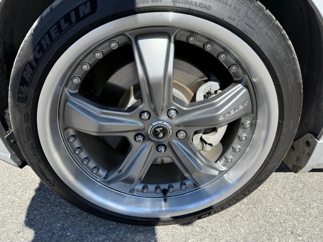 Ford Mustang - Photo 13