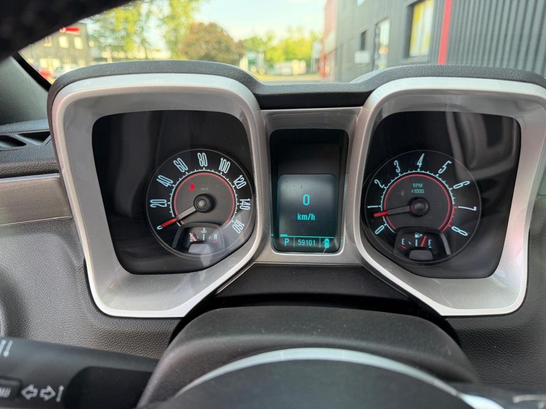 Chevrolet Camaro - Photo 10