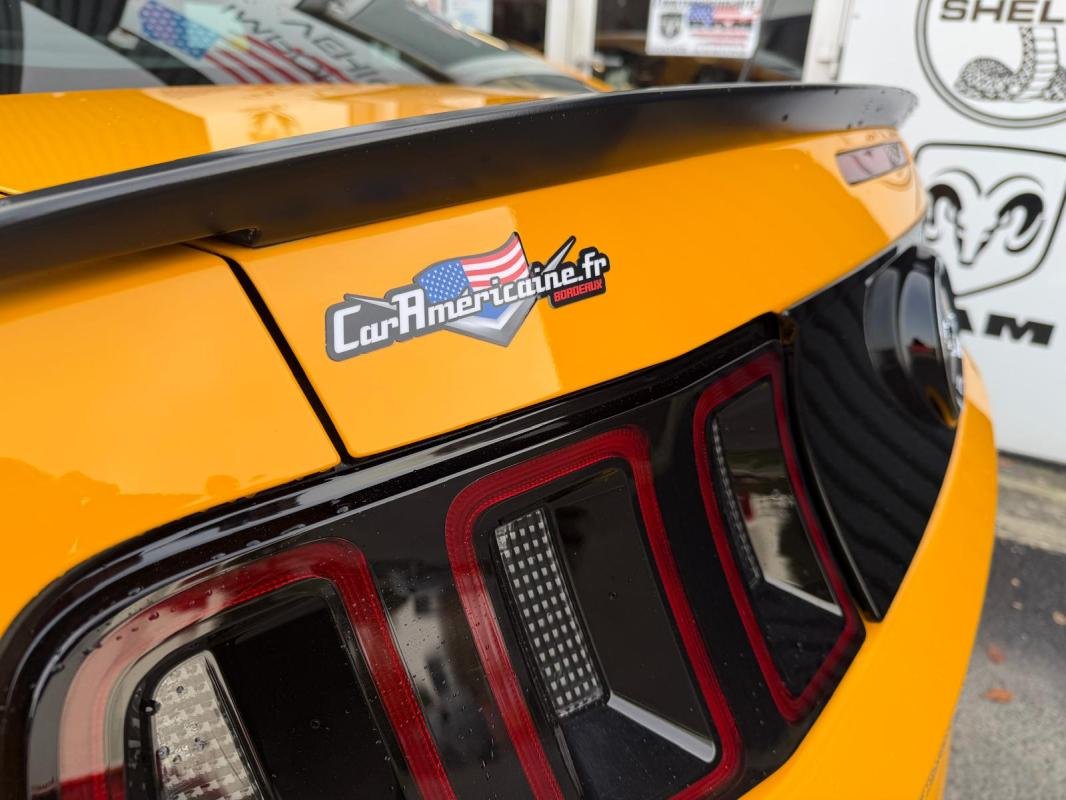Ford Mustang - Photo 8