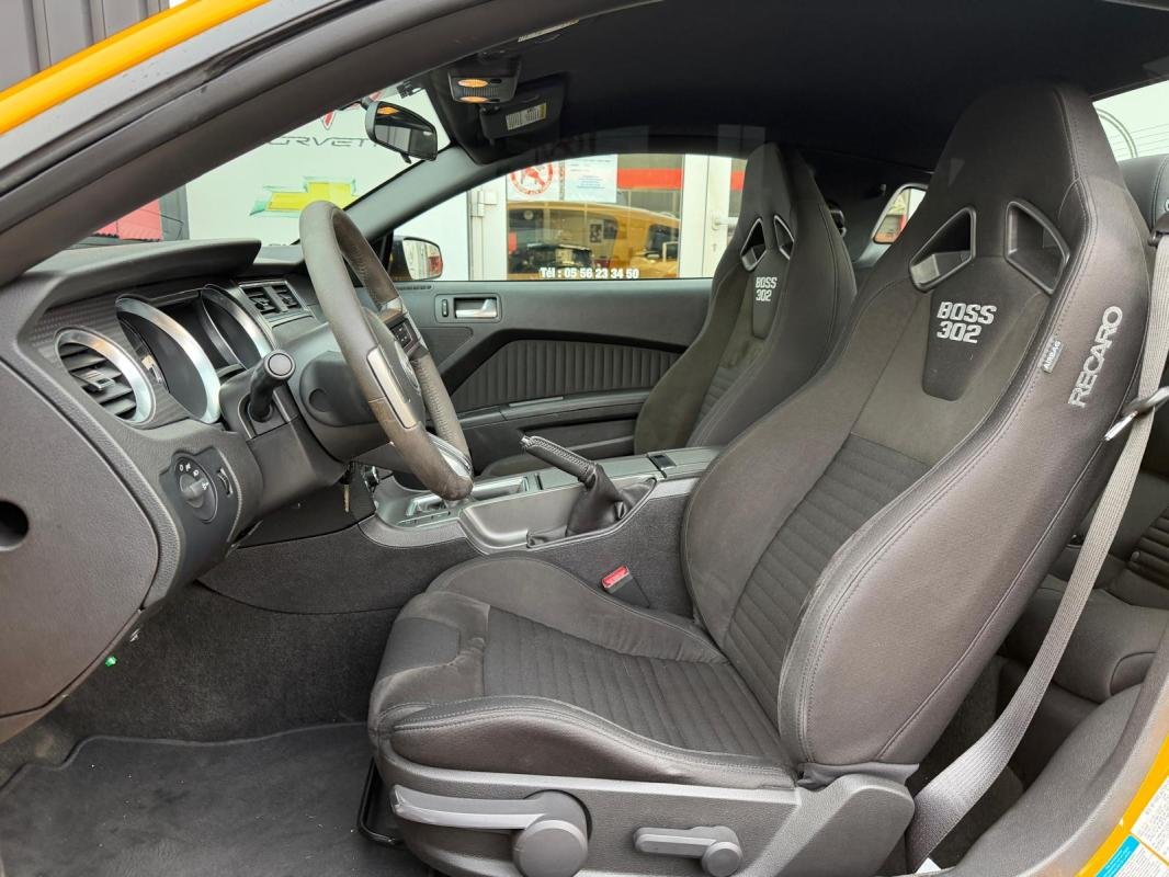 Ford Mustang - Photo 10