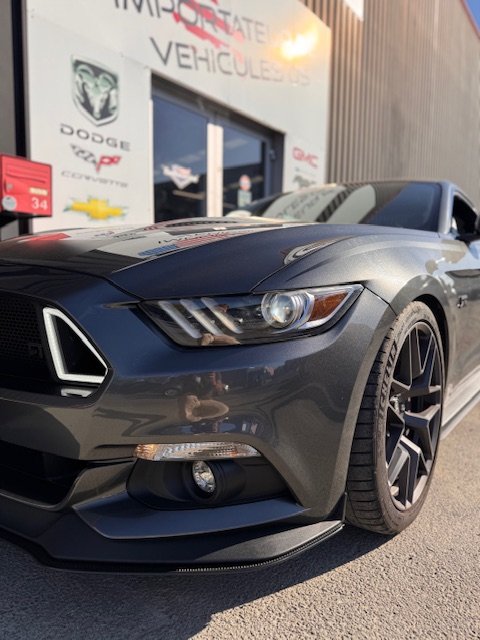 Ford Mustang - Photo 5