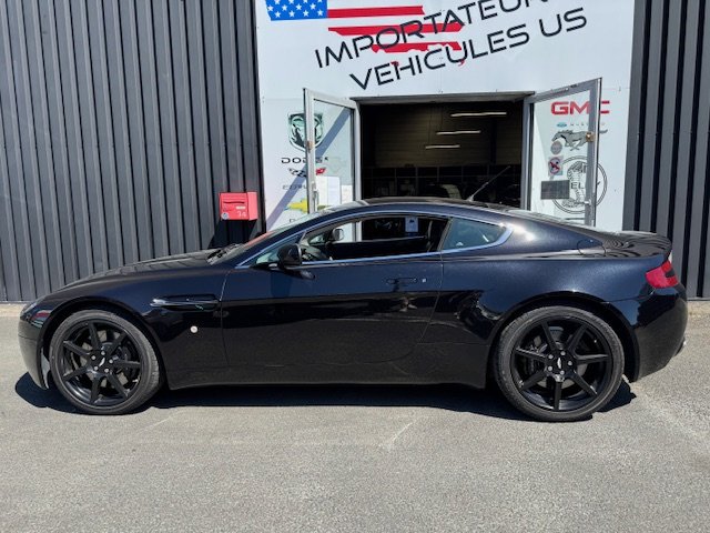 Aston Martin Vantage - Photo 5