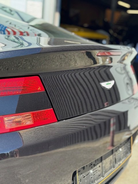 Aston Martin Vantage - Photo 8