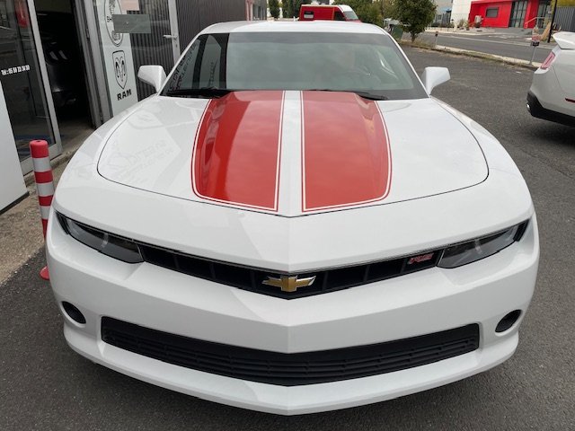 Chevrolet Camaro - Photo 2